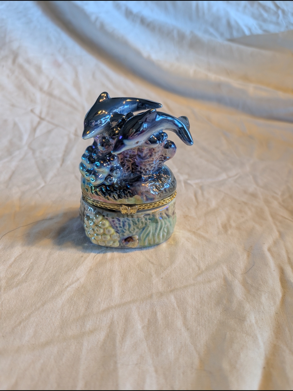 2/30$ Vintage Iridescent Blue Dolphin Trinket Box
